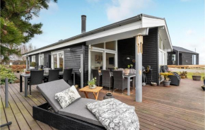Cozy Home In Augustenborg With House Sea View